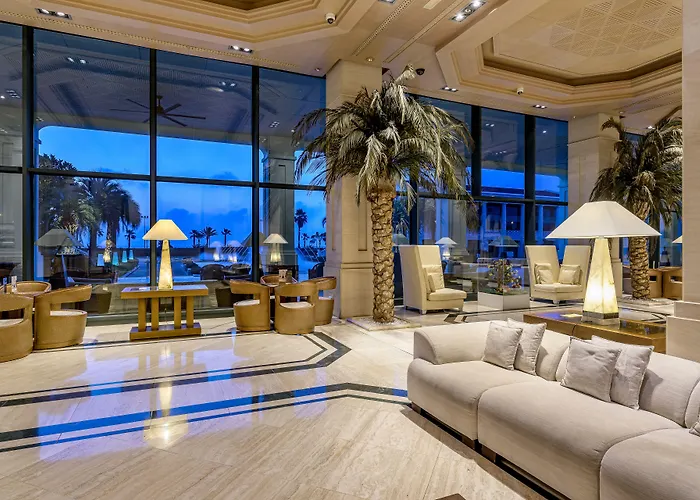 Hotell Arenas Balneario 5*